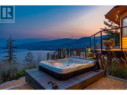 1252 Kyndree Court, Kelowna, BC - Outdoor With Body Of Water With Deck Patio Veranda