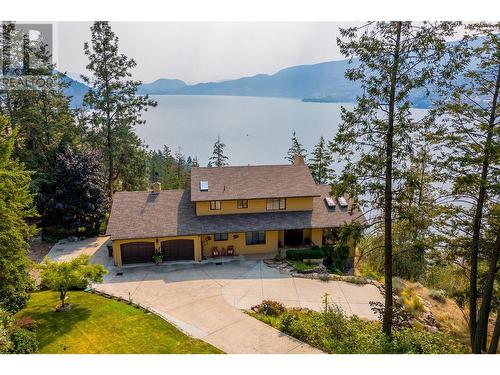 1252 Kyndree Court, Kelowna, BC - Outdoor With Body Of Water