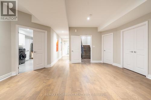 374 Woodworth Drive W, Hamilton, ON - Indoor Photo Showing Other Room