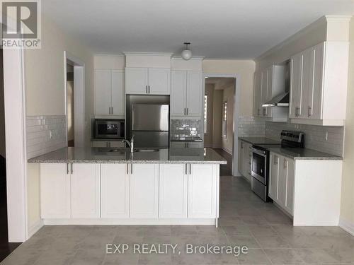 1797 Emberton Way N, Innisfil, ON - Indoor Photo Showing Kitchen With Stainless Steel Kitchen