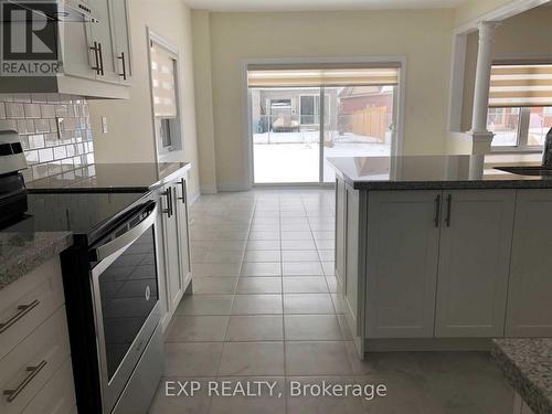 1797 Emberton Way N, Innisfil, ON - Indoor Photo Showing Kitchen