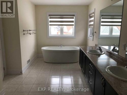 1797 Emberton Way N, Innisfil, ON - Indoor Photo Showing Bathroom