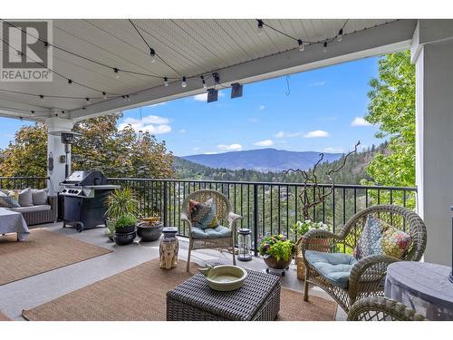 302 Upper Canyon Drive, Kelowna, BC - Outdoor With Deck Patio Veranda With Exterior