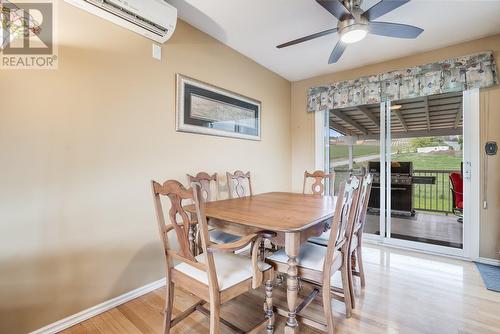 2109 Hadden Court, Kelowna, BC - Indoor Photo Showing Dining Room