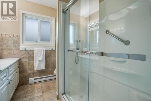 2109 Hadden Court, Kelowna, BC - Indoor Photo Showing Bathroom