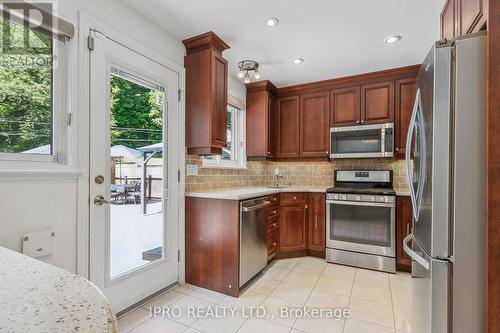 8 Sir Raymond Drive, Toronto (Guildwood), ON - Indoor Photo Showing Kitchen