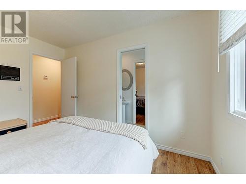 3132 Shannon Court, West Kelowna, BC - Indoor Photo Showing Bedroom