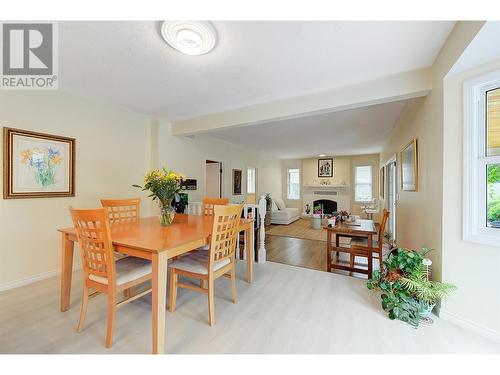 3132 Shannon Court, West Kelowna, BC - Indoor Photo Showing Dining Room