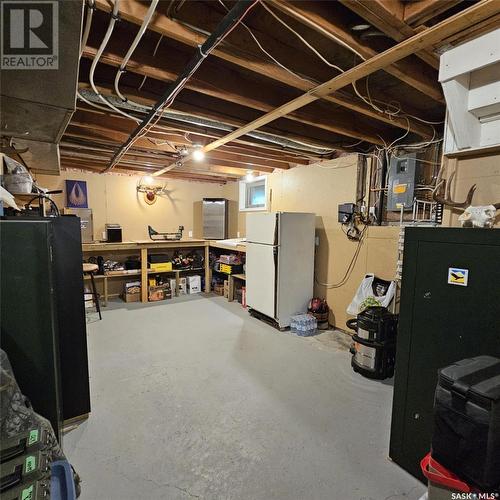 608 610 Jubilee Drive, Spy Hill, SK - Indoor Photo Showing Basement