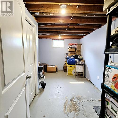 608 610 Jubilee Drive, Spy Hill, SK - Indoor Photo Showing Basement