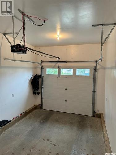 173 26Th Street, Battleford, SK - Indoor Photo Showing Garage