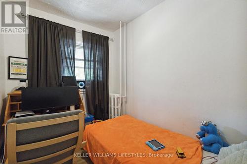 33 Station Street, St. Thomas, ON - Indoor Photo Showing Bedroom