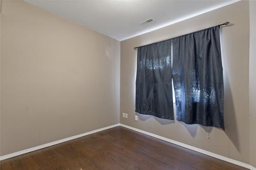 123-1801 53 Avenue, Vernon, BC - Indoor Photo Showing Other Room