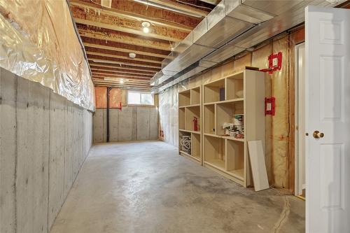 123-1801 53 Avenue, Vernon, BC - Indoor Photo Showing Basement