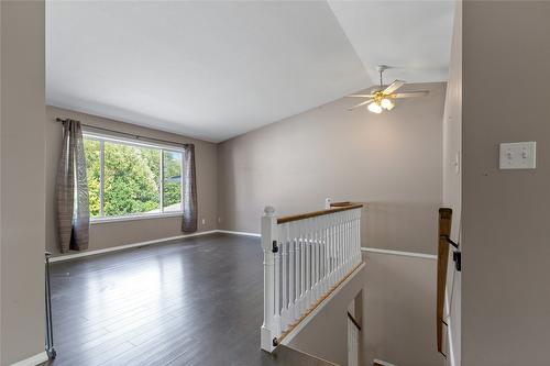 123-1801 53 Avenue, Vernon, BC - Indoor Photo Showing Other Room