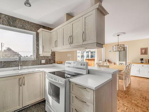 Kitchen - 4729 Rue De La Sarcelle, Saint-Augustin-De-Desmaures, QC - Indoor Photo Showing Kitchen