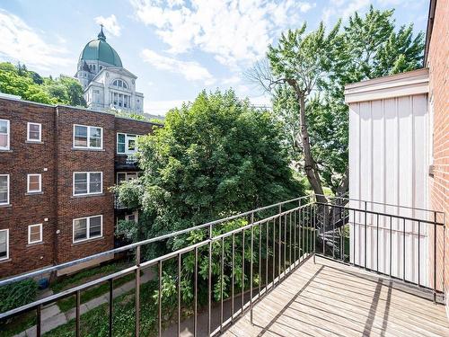 Balcony - 6-3750 Rue Du Frère-André, Montréal (Côte-Des-Neiges/Notre-Dame-De-Grâce), QC - Outdoor With Exterior