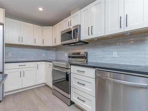 4021 Otters Close, Duncan, BC - Indoor Photo Showing Kitchen With Upgraded Kitchen