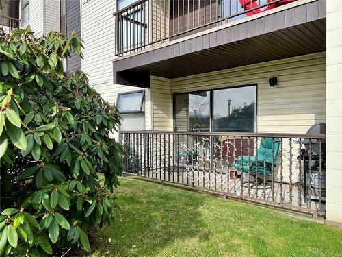 107-585 Dogwood St South, Campbell River, BC - Outdoor With Deck Patio Veranda With Exterior