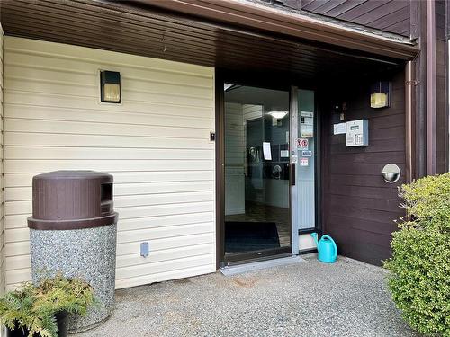 107-585 Dogwood St South, Campbell River, BC - Outdoor With Deck Patio Veranda With Exterior