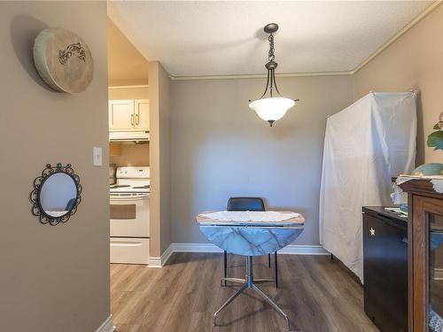 107-585 Dogwood St South, Campbell River, BC - Indoor Photo Showing Dining Room