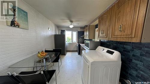 2702 Rusholme Road, Saskatoon, SK - Indoor Photo Showing Laundry Room