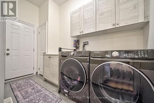 6 Clara May Avenue, East Gwillimbury, ON - Indoor Photo Showing Laundry Room