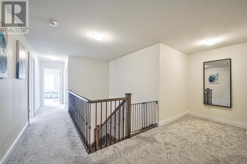 6 Clara May Avenue, East Gwillimbury, ON - Indoor Photo Showing Other Room