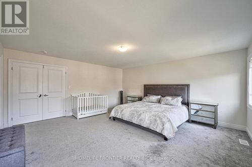 6 Clara May Avenue, East Gwillimbury, ON - Indoor Photo Showing Bedroom