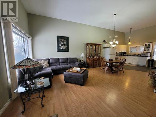 15 486 Quatsino Boulevard, Kitimat, BC - Indoor Photo Showing Living Room