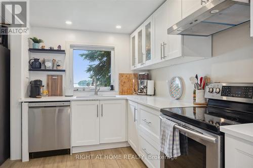 93 Oakdene Crescent, Kawartha Lakes (Little Britain), ON - Indoor Photo Showing Kitchen