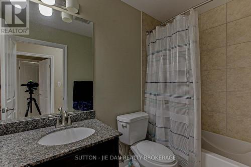 108 - 1030 Coronation Drive, London, ON - Indoor Photo Showing Bathroom