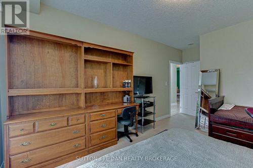 108 - 1030 Coronation Drive, London, ON - Indoor