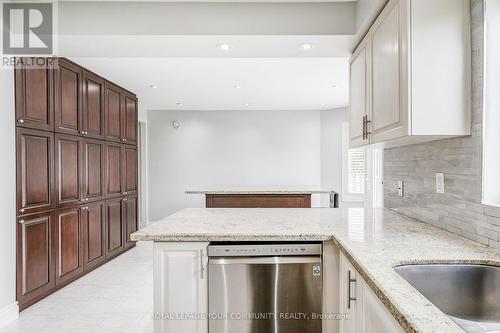 155 Mapes Avenue, Vaughan (West Woodbridge), ON - Indoor Photo Showing Kitchen With Upgraded Kitchen