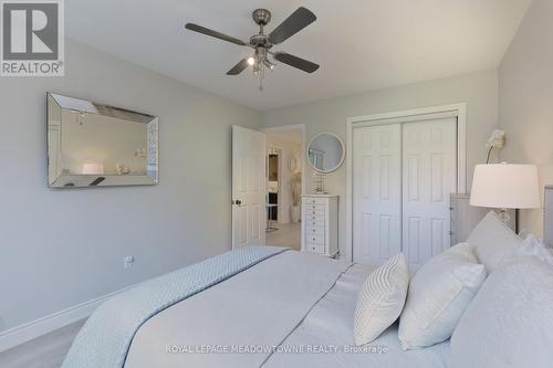 4320 Shelby Crescent, Mississauga (Rathwood), ON - Indoor Photo Showing Bedroom