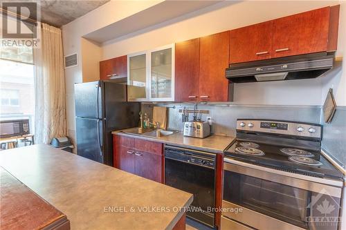 501 - 383 Cumberland Street, Ottawa, ON - Indoor Photo Showing Kitchen With Double Sink