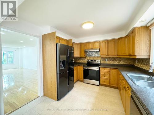 6 Carruthers Crescent, Barrie (Grove East), ON - Indoor Photo Showing Kitchen With Double Sink