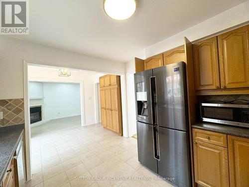 6 Carruthers Crescent, Barrie (Grove East), ON - Indoor Photo Showing Kitchen