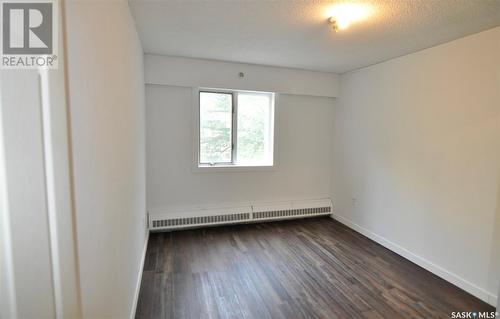 205 537 4Th Avenue N, Saskatoon, SK - Indoor Photo Showing Other Room