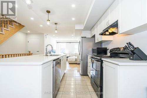 13 - 2500 Hill Rise Court, Oshawa, ON - Indoor Photo Showing Kitchen With Upgraded Kitchen