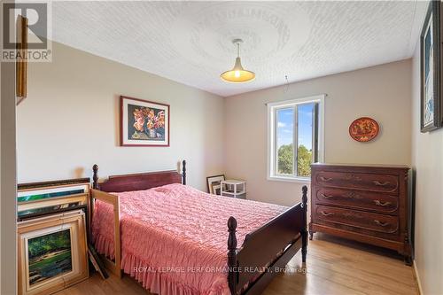 20474 Concession 8 Road, South Glengarry (724 - South Glengarry (Lancaster) Twp), ON - Indoor Photo Showing Bedroom