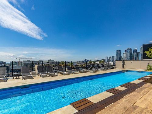 Pool - 506-198 Rue Ann, Montréal (Le Sud-Ouest), QC - Outdoor With In Ground Pool With View