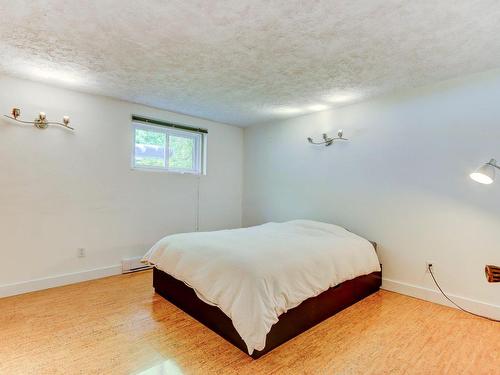 Chambre Ã Â coucher - 2048 Rue Montarville, Saint-Bruno-De-Montarville, QC - Indoor Photo Showing Bedroom