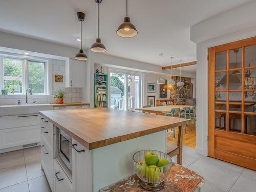 Kitchen - 38 Av. De Hautmont, Lorraine, QC - Indoor Photo Showing Kitchen