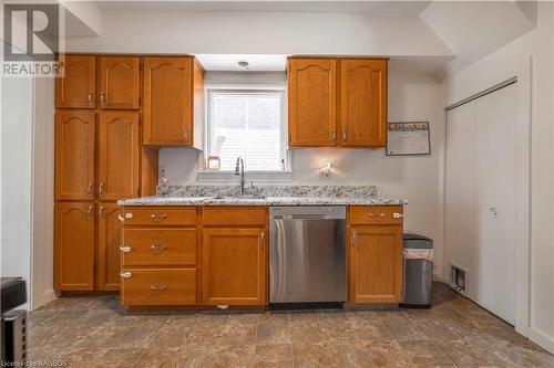 298 13Th Street W, Owen Sound, ON - Indoor Photo Showing Kitchen