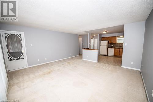 440 Durham Street W Unit# 302, Mount Forest, ON - Indoor Photo Showing Kitchen