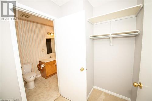 440 Durham Street W Unit# 302, Mount Forest, ON - Indoor Photo Showing Bathroom