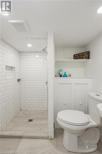 855 Highway 17 E, Bonfield, ON - Indoor Photo Showing Bathroom