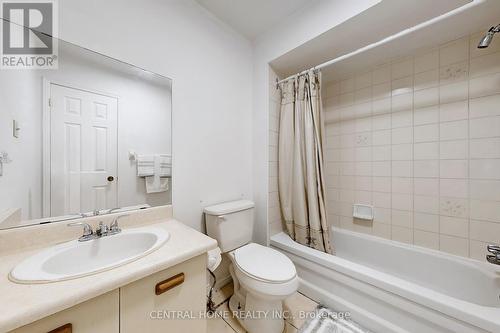 2949 Gulfstream Way, Mississauga (Meadowvale), ON - Indoor Photo Showing Bathroom