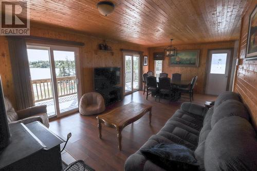 18 Kellys Point, Howley, NL - Indoor Photo Showing Living Room